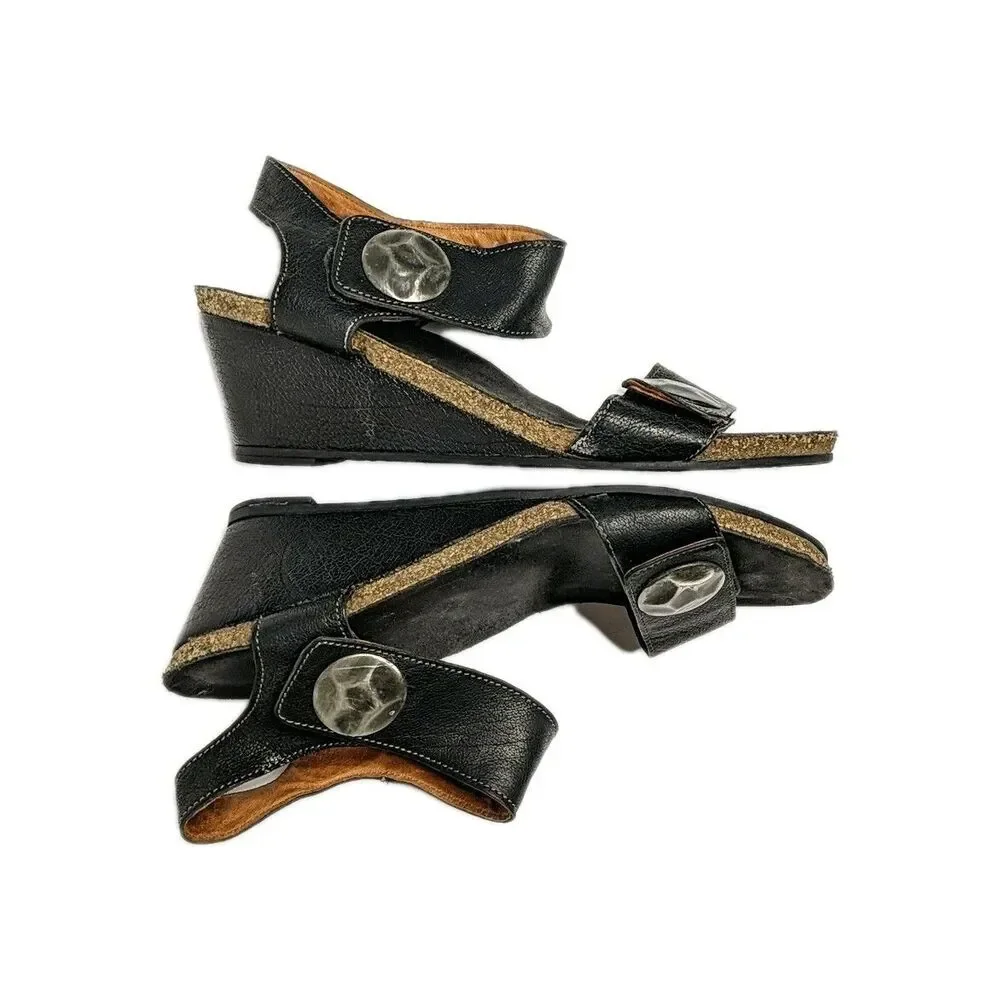 Taos Leather Wedge Sandals Style #3209 Women 40 Black Metal Detail US 9